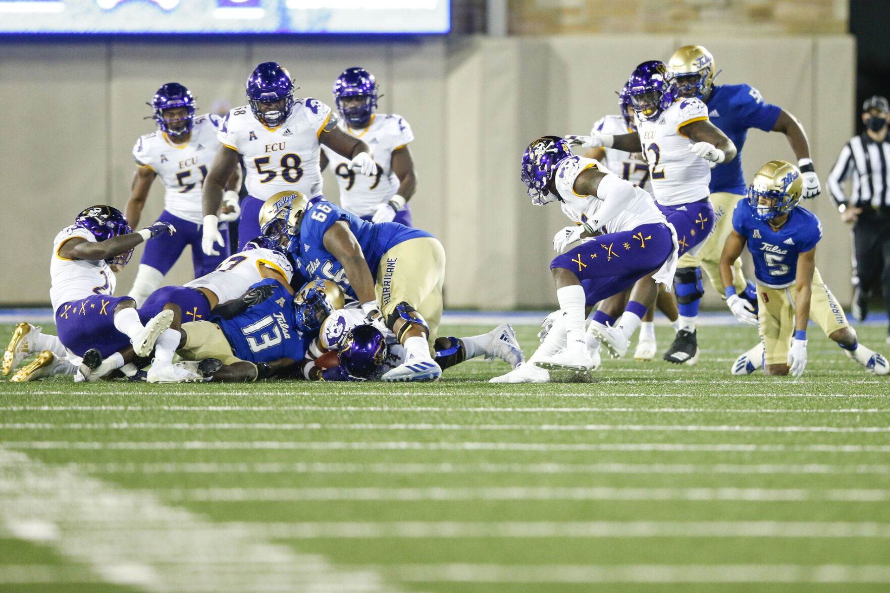 Tulsa Golden Hurricane vs East Carolina Pirates